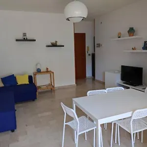 Quadrilocale Nuovissimo Con Parcheggio Privato /four-room, Super New, With Parking Celle Ligure