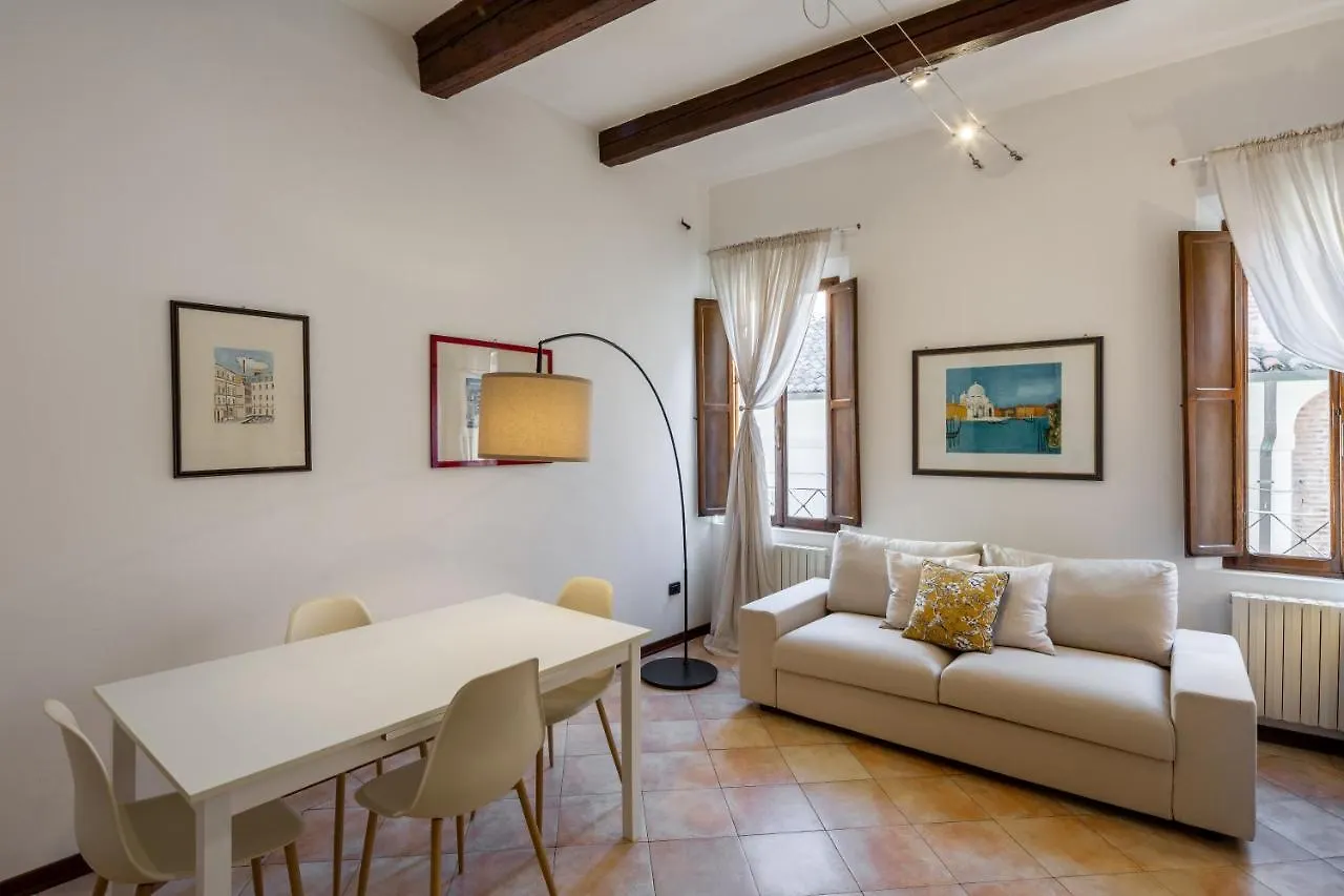 Appartement Superior Loft Centro Storico Ferrare 0*,  Italie